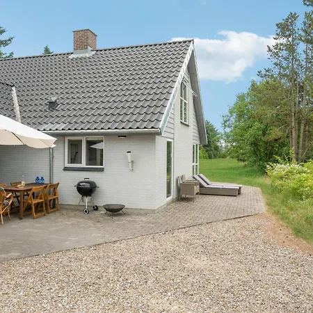 3 Bedroom Amazing In Holiday home *